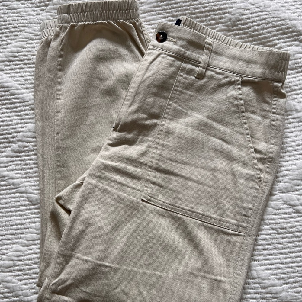 GAP Beige Casual Pants